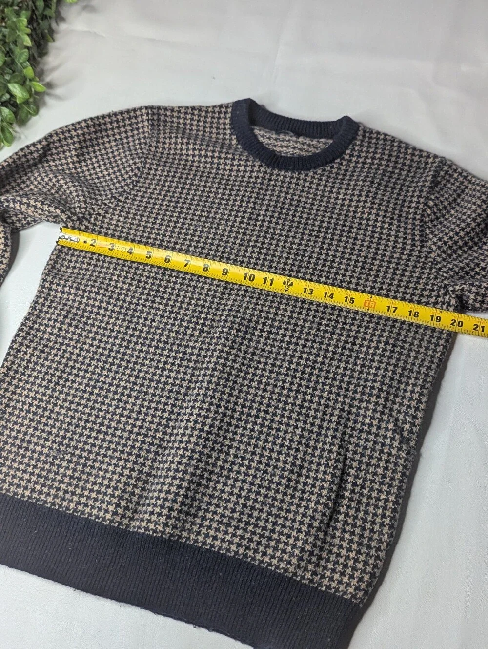 J. Crew Lambswool Blend Houndstooth Crewneck Sweater Men's Small